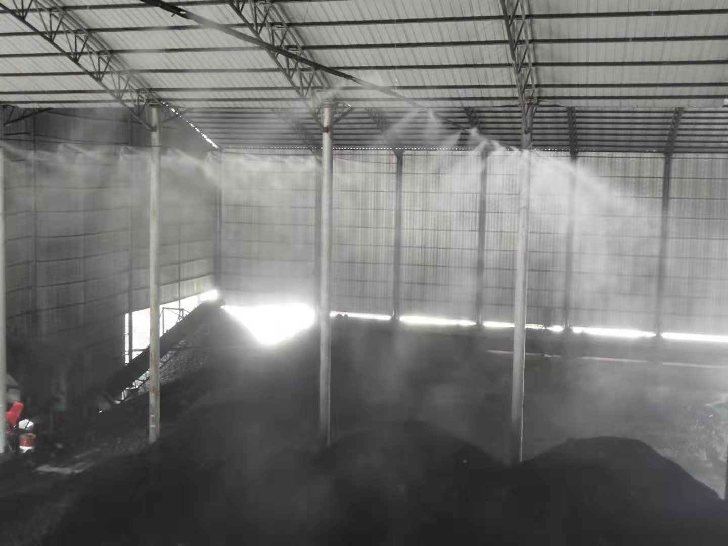 煤矿自动喷雾除尘装置 杭州"雾王"煤场高压喷雾降尘系统.