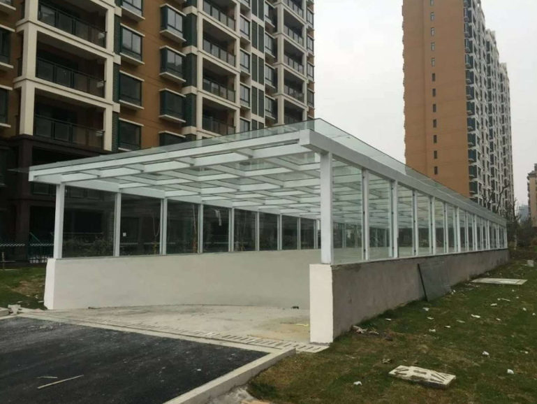 南京定制钢结构地下车库入口透明玻璃雨棚 地下通道出入口雨蓬